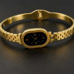 Luxury Oval Dial Metallic Bracelet Watch for Women